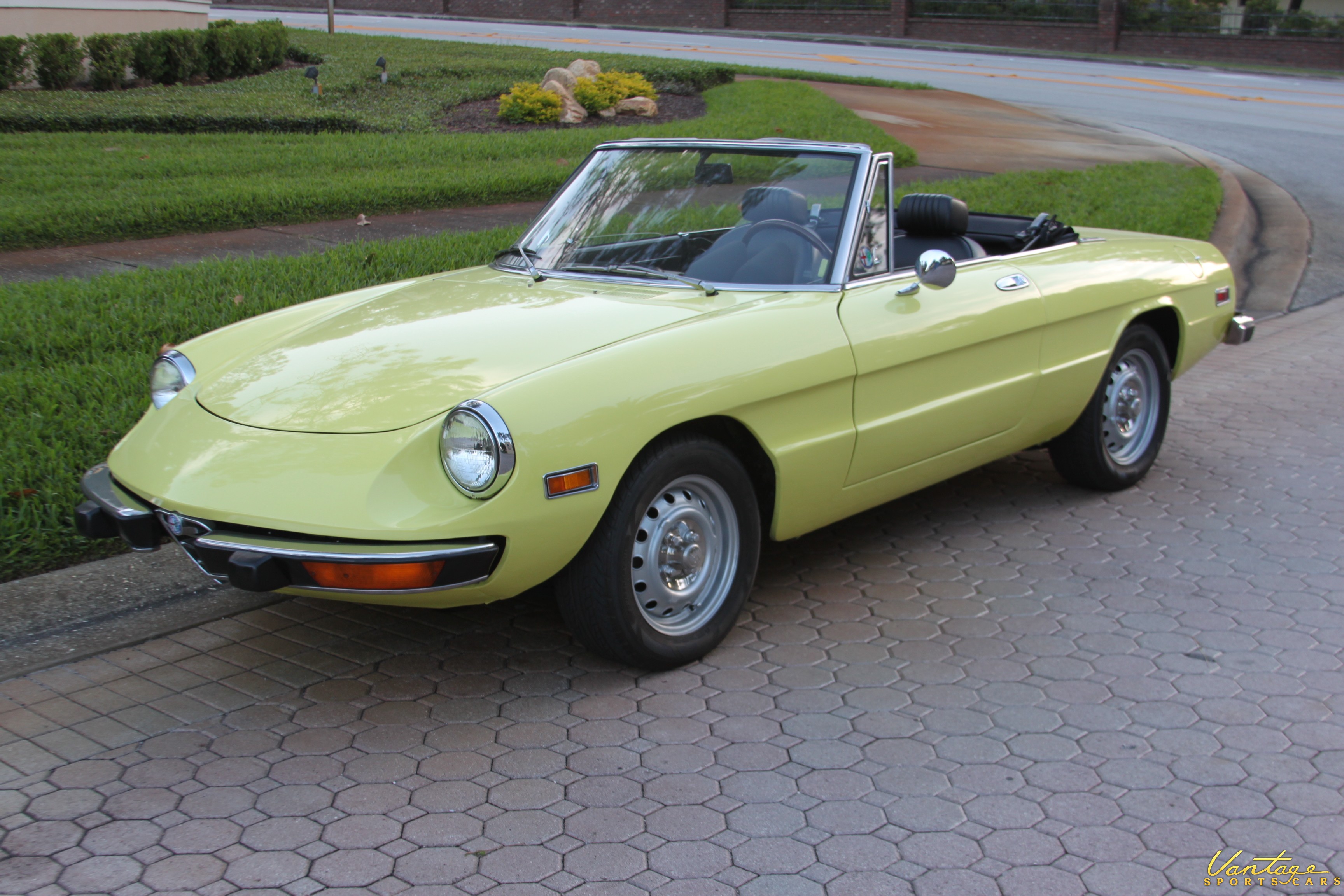 Размер колёс на Alfa Romeo Spider 1974 Подбор шин на Alfa Romeo Spider 1974