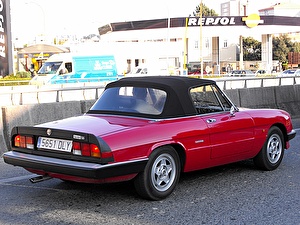 Размер колёс на Alfa Romeo Spider 1986 Подбор шин на Alfa Romeo Spider 1986