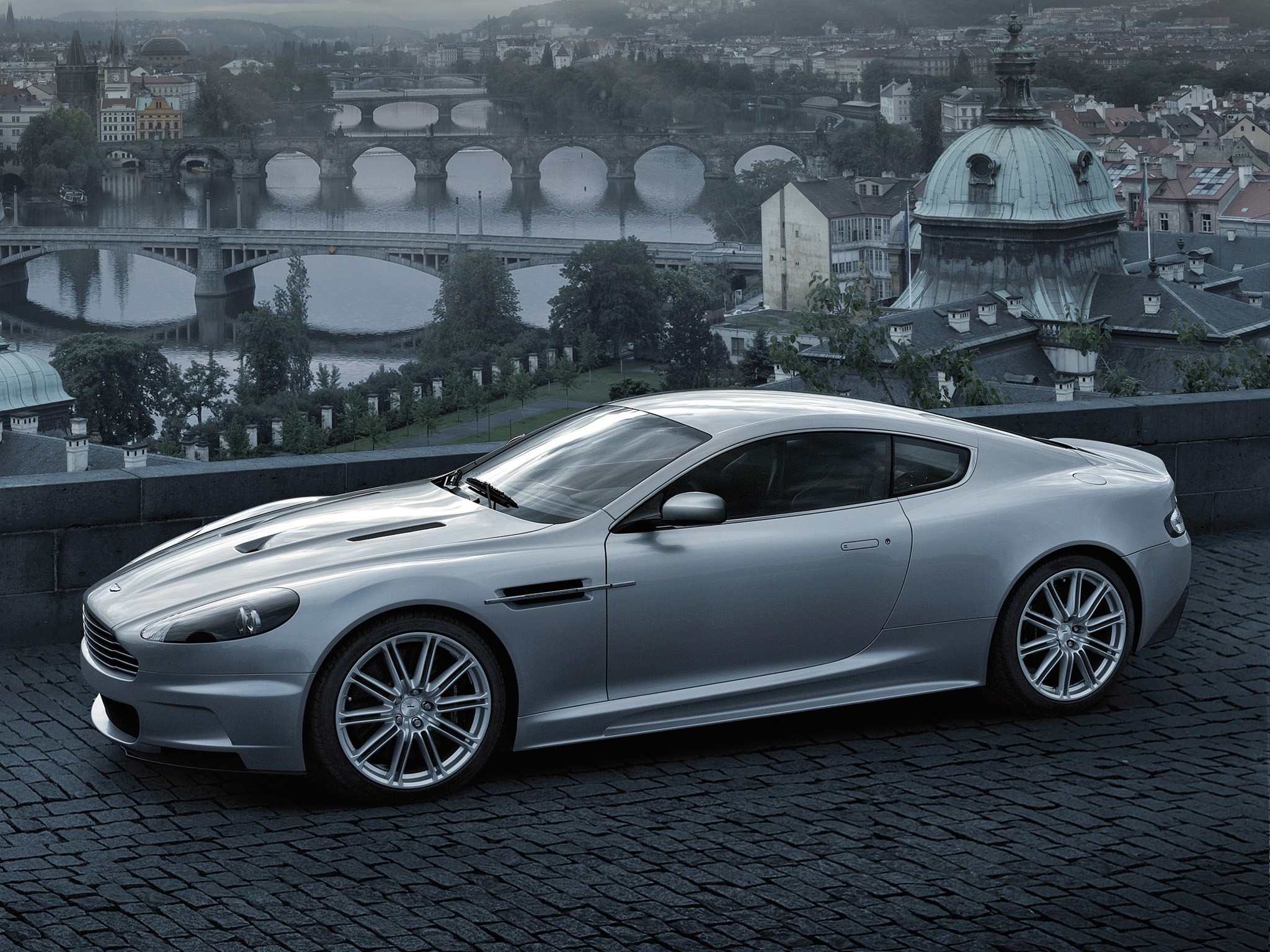 Размер колёс на Aston Martin DBS 2006 Подбор шин на Aston Martin DBS 2006