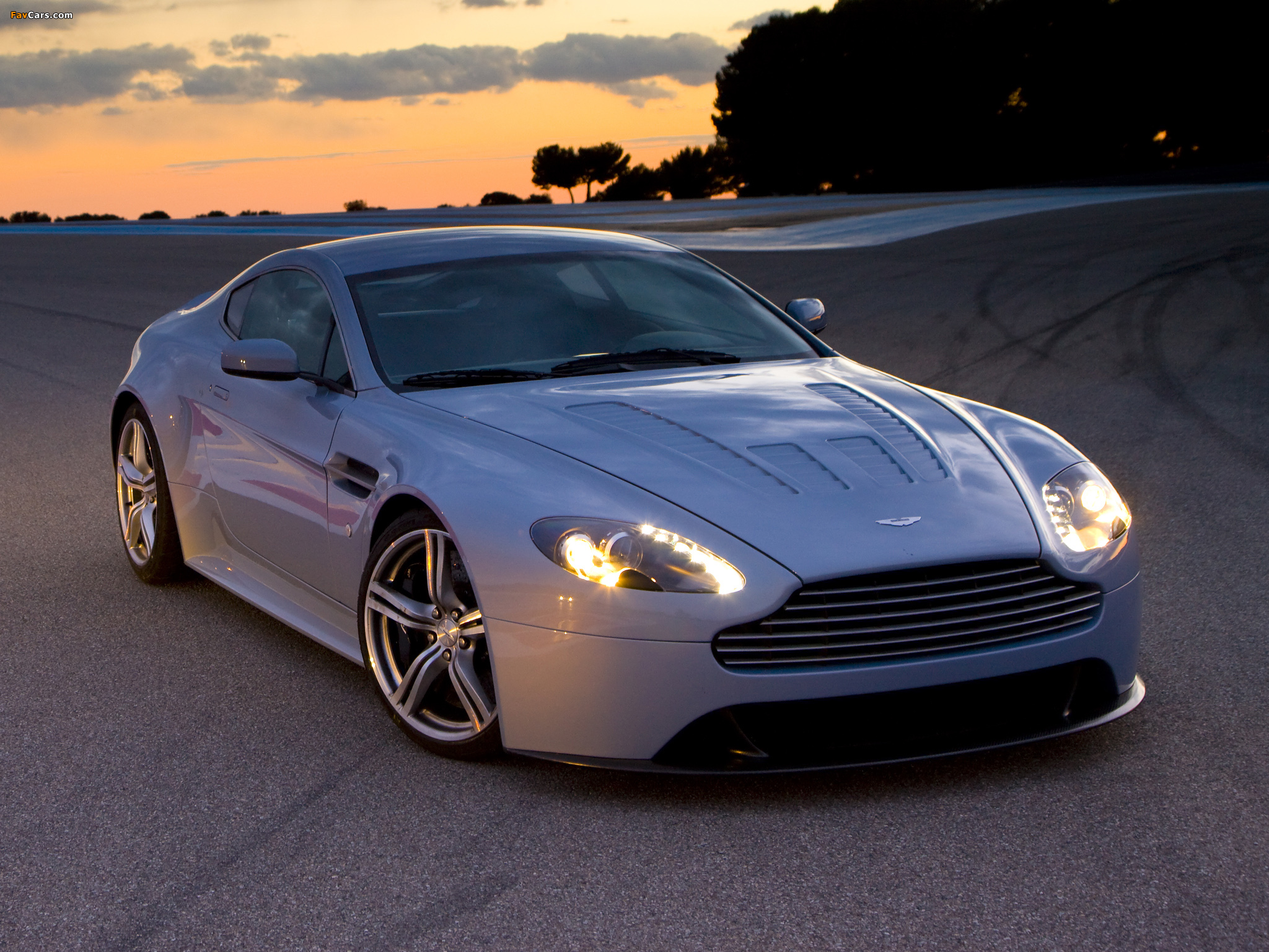 Подбор шин на Aston Martin V12 Vanquish 2007
