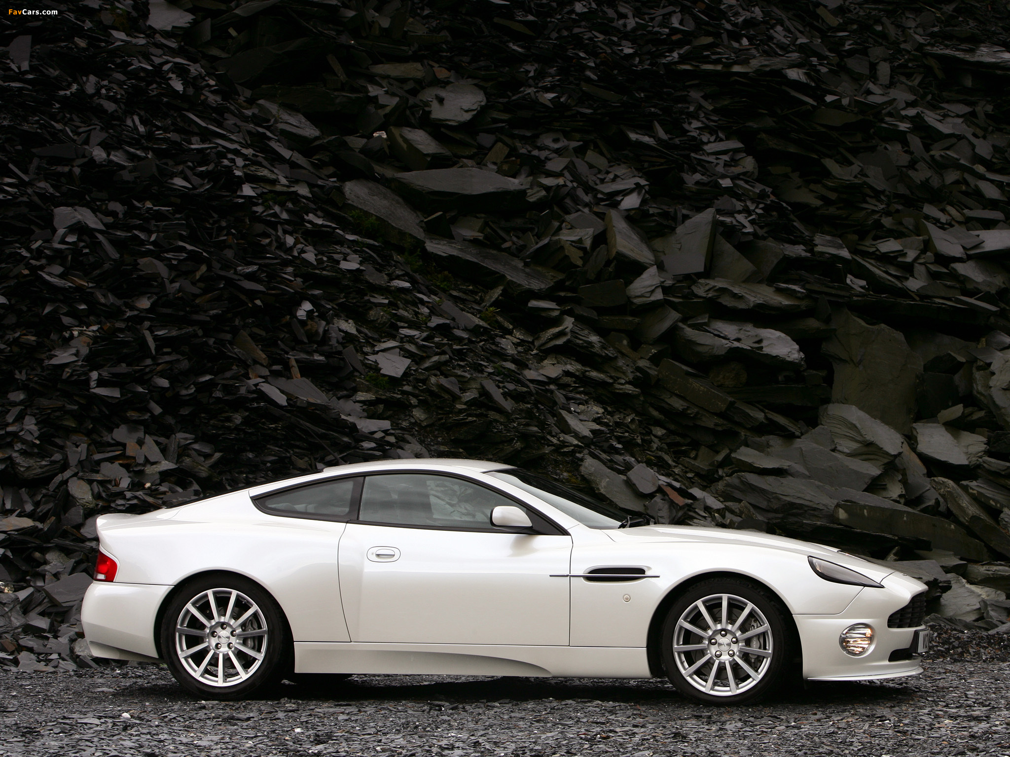 Подбор шин на Aston Martin Vanquish S 2004