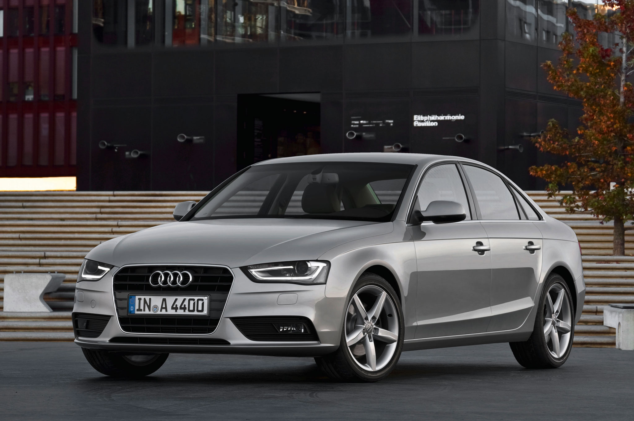 Размер колёс на Audi A4 2013 Подбор шин на Audi A4 2013