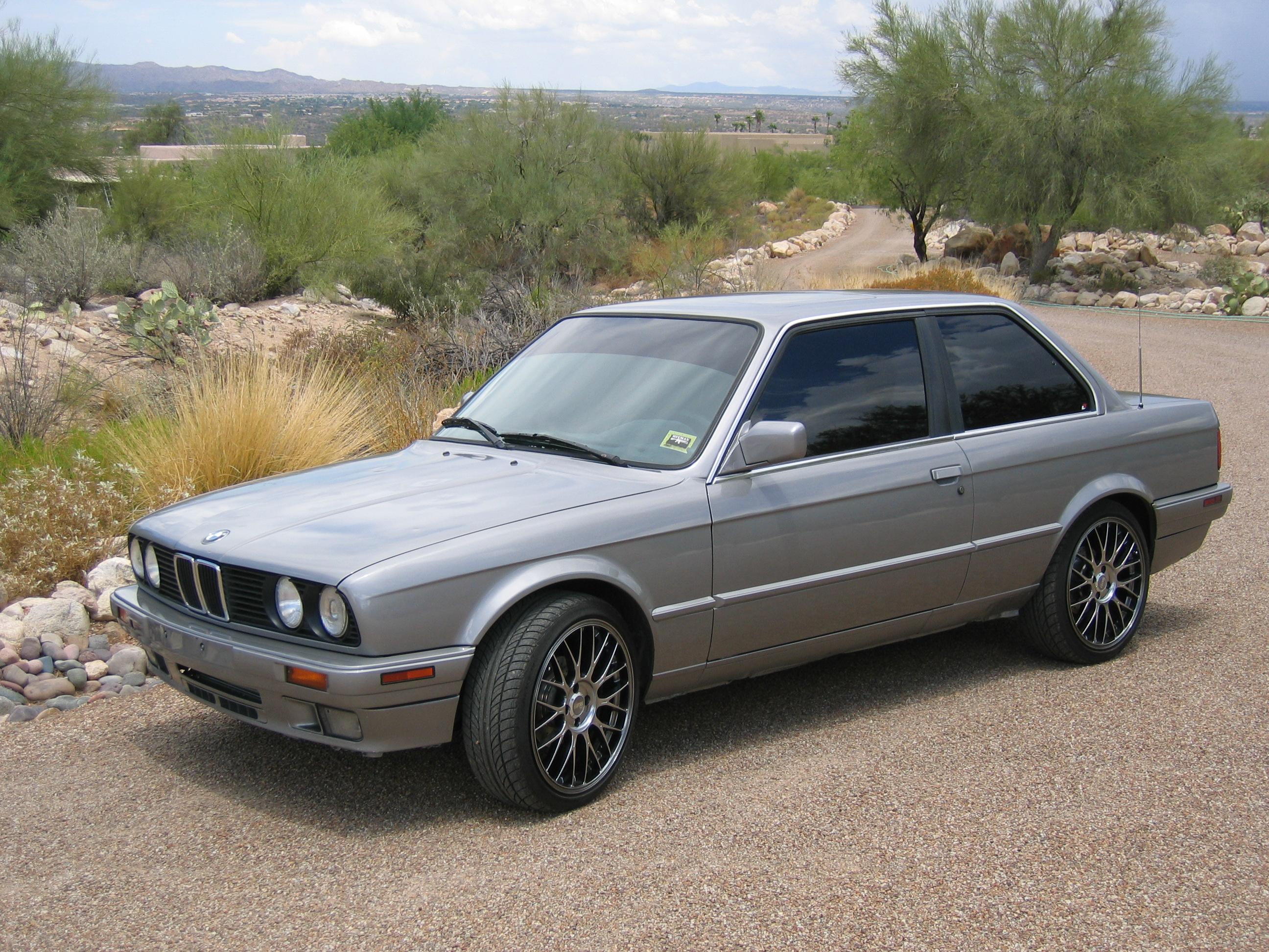 Размер колёс на BMW 3 Series 1989 Подбор шин на BMW 3 Series 1989