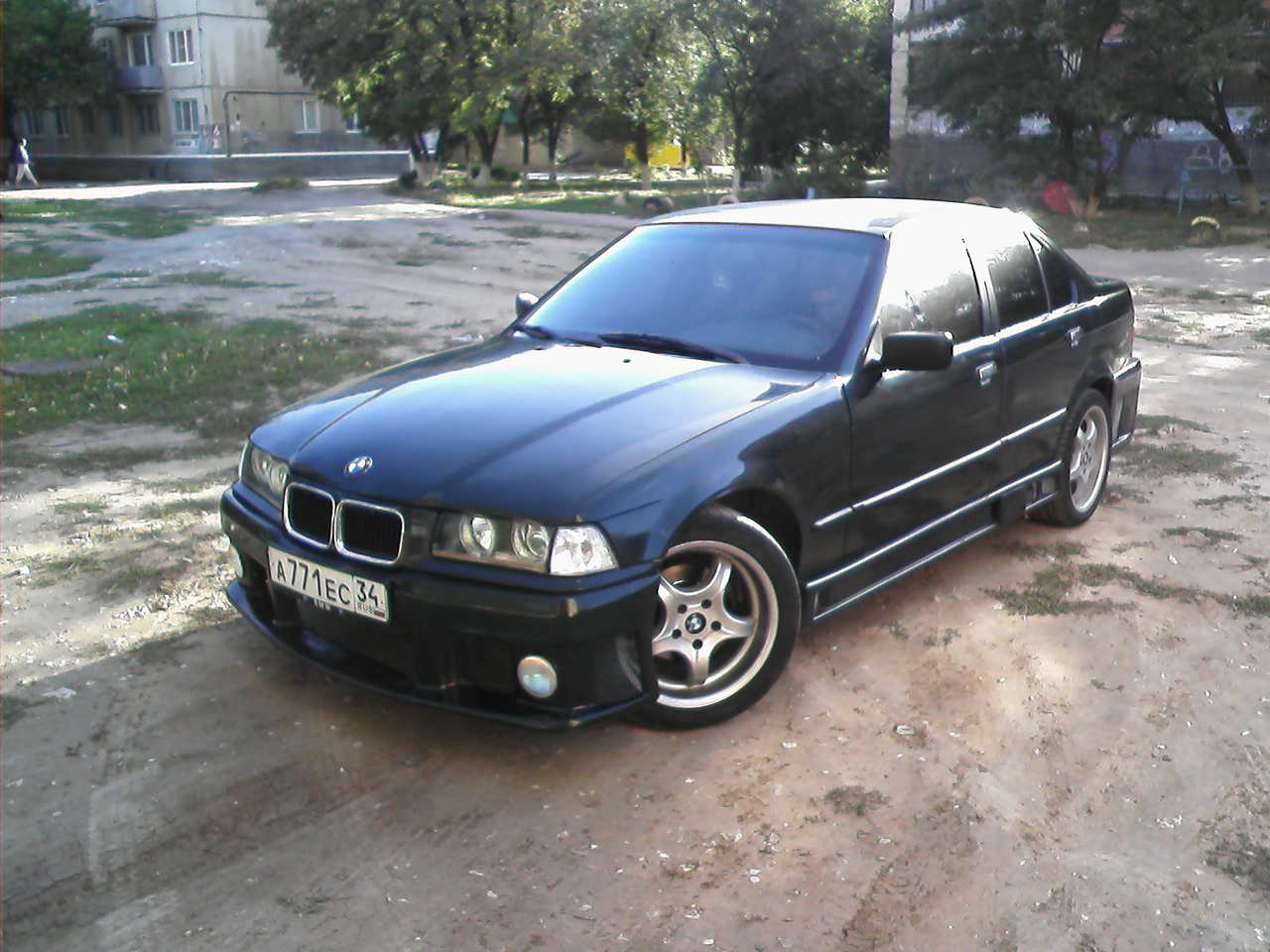Размер колёс на BMW 3 Series 1993 Подбор шин на BMW 3 Series 1993