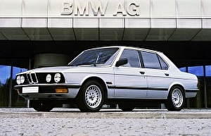 Размер колёс на BMW 5 Series 1983 Подбор шин на BMW 5 Series 1983