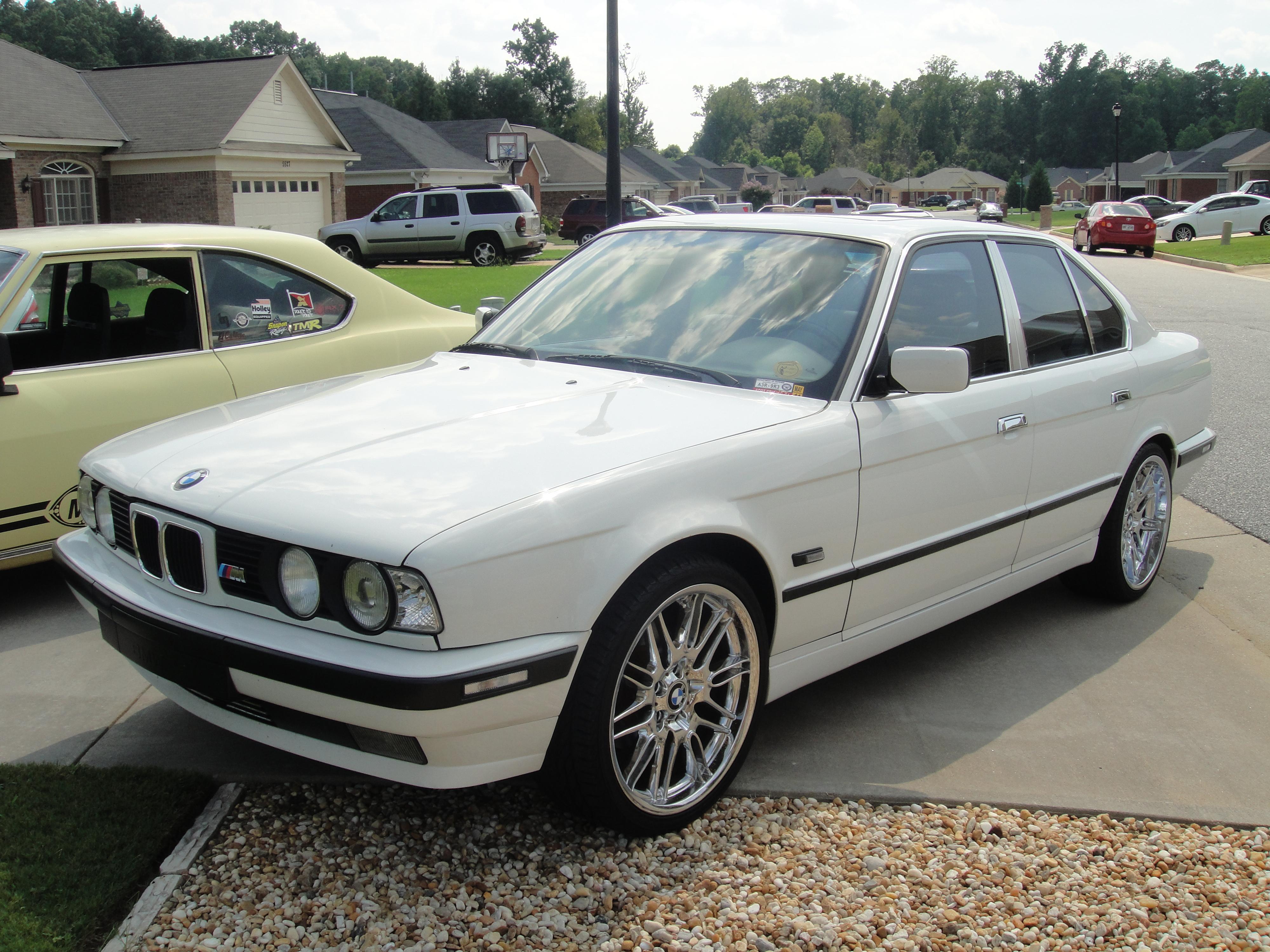 Размер колёс на BMW 5 Series 1995 Подбор шин на BMW 5 Series 1995