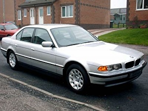 Размер колёс на BMW 7 (E38) 1999 Подбор шин на BMW 7 (E38) 1999