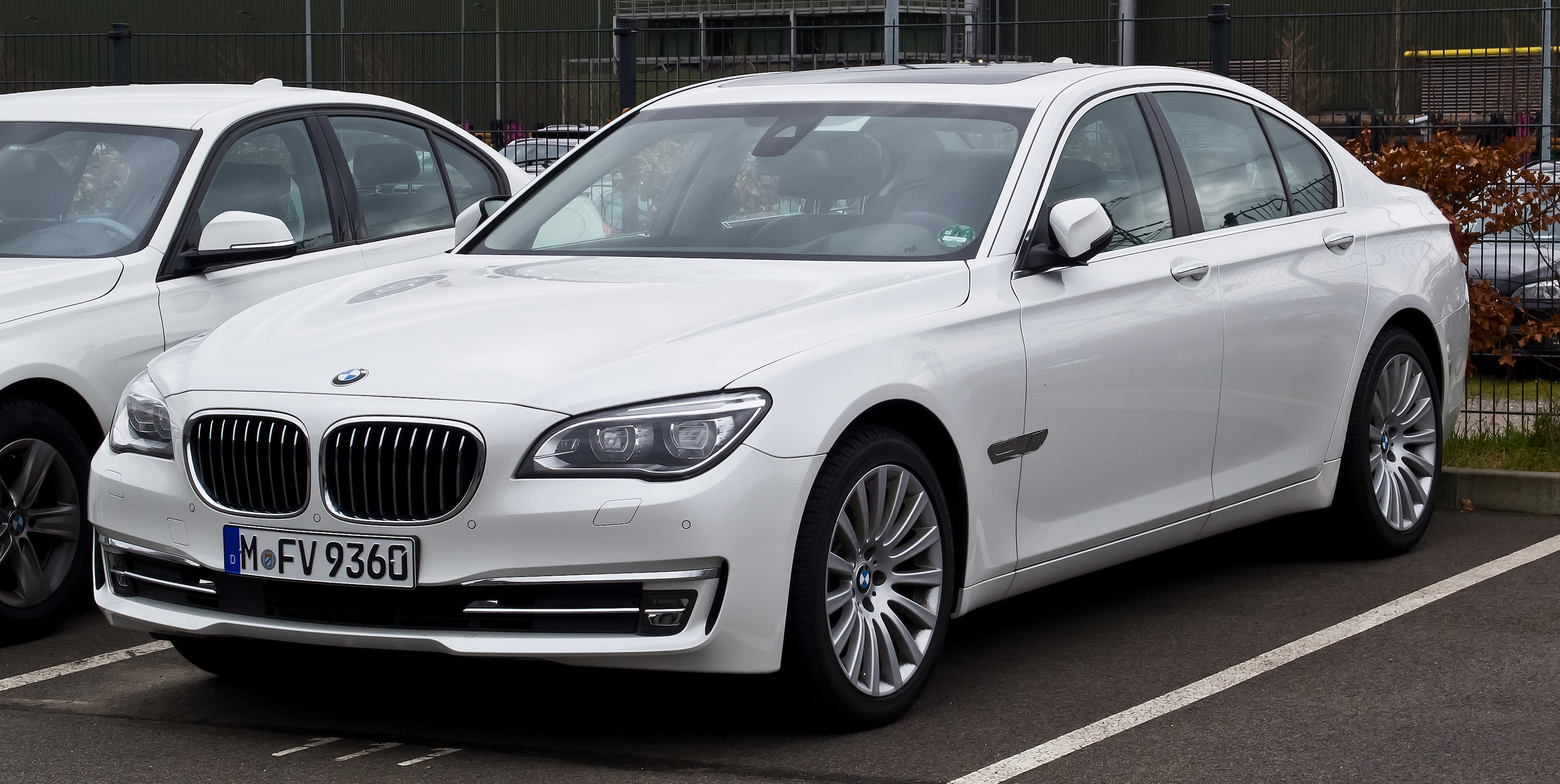 Размер колёс на BMW 7 (F01, F02, F03, F04) 2008 Подбор шин на BMW 7 (F01, F02, F03, F04) 2008