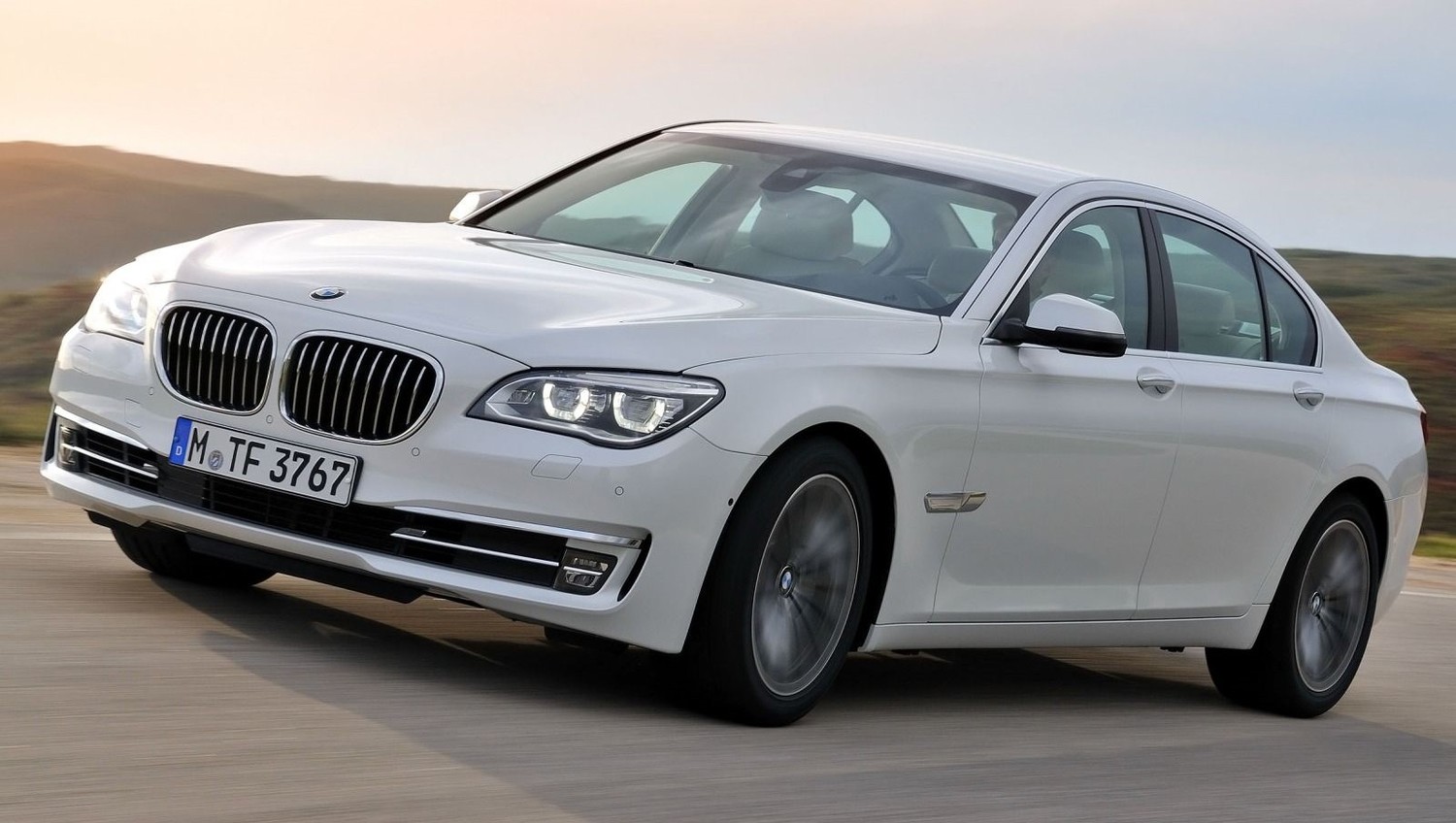 Подбор шин на BMW 7 (F01, F02, F03, F04) 2012