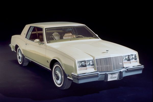 Размер колёс на Buick Riviera 1985 Подбор шин на Buick Riviera 1985
