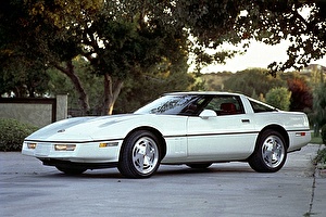 Размер колёс на Chevrolet Corvette 1989 Подбор шин на Chevrolet Corvette 1989