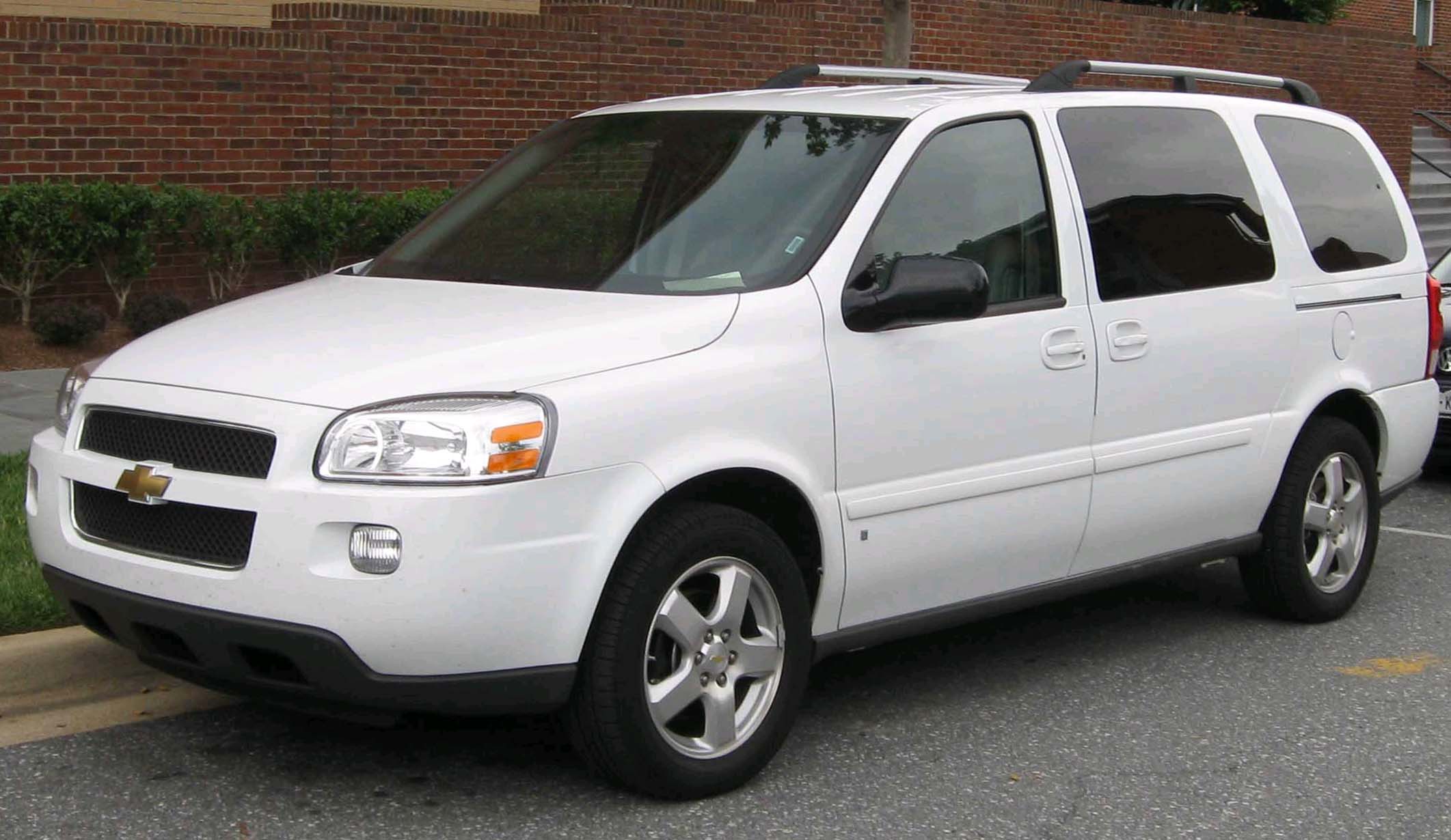 Размер колёс на Chevrolet Uplander 2006 Подбор шин на Chevrolet Uplander 2006