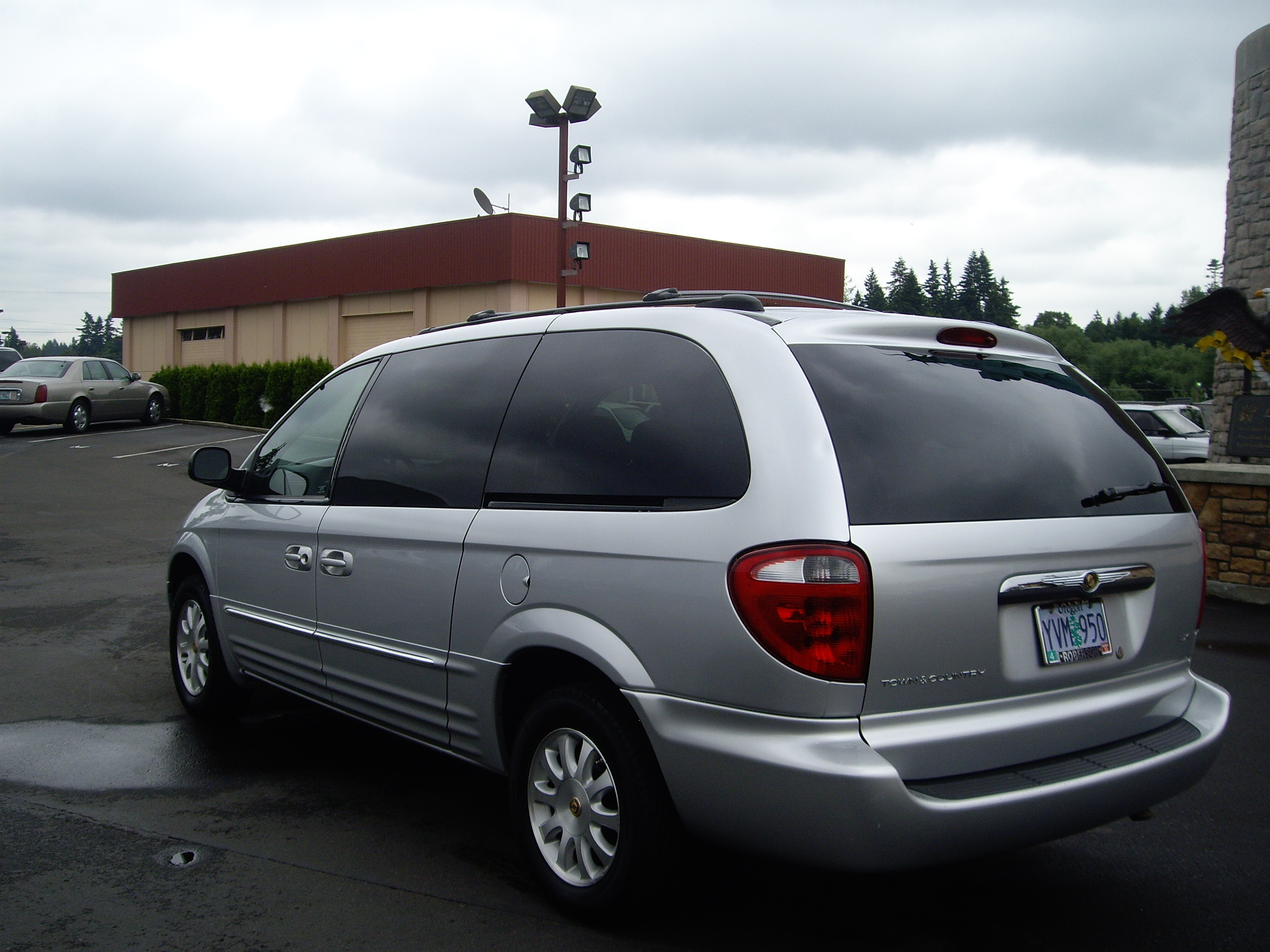 Размер колёс на Chrysler Town & Country 2002 Подбор шин на Chrysler Town & Country 2002