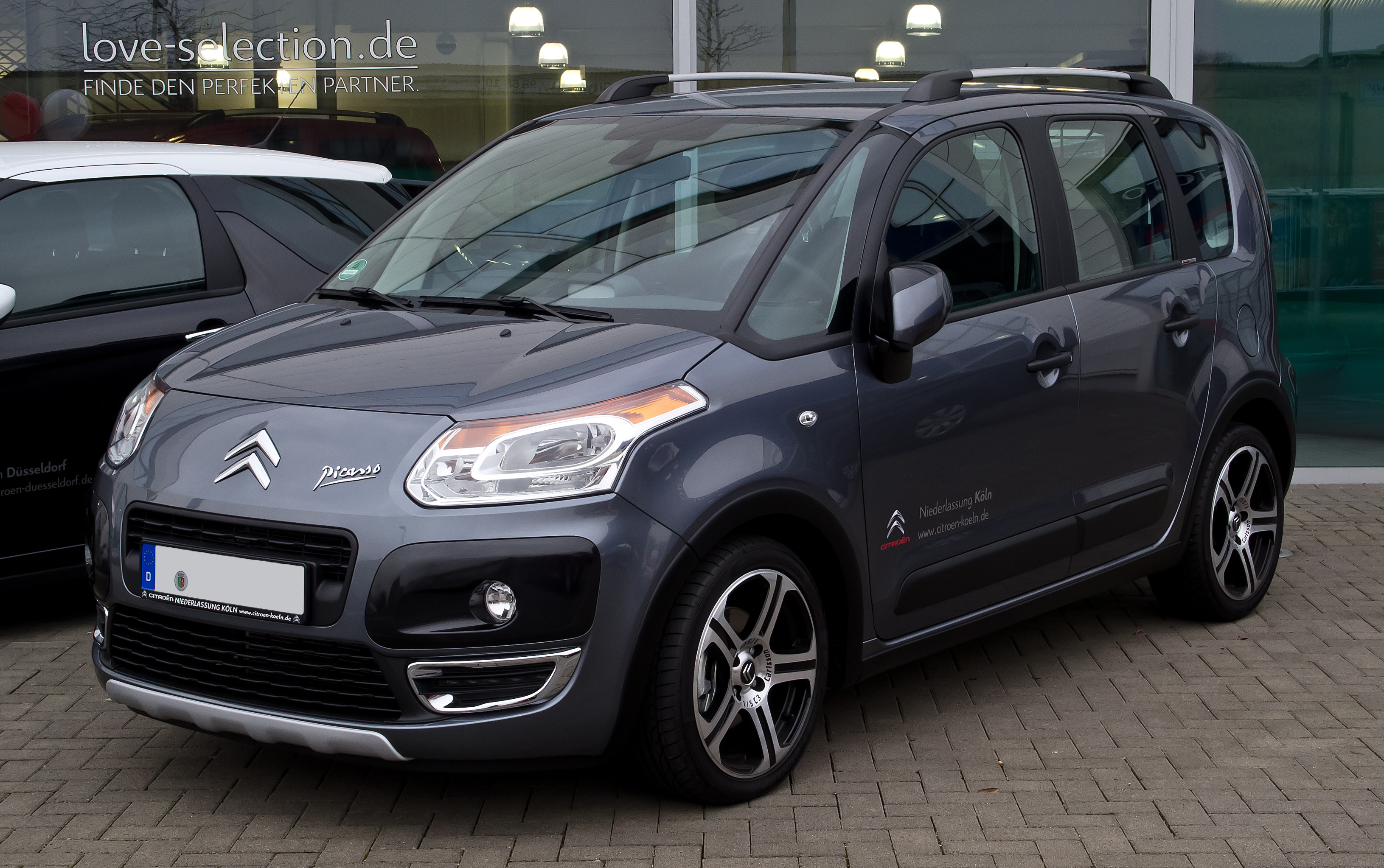 Размер колёс на Citroen C3 Picasso 2012 Подбор шин на Citroen C3 Picasso 2012