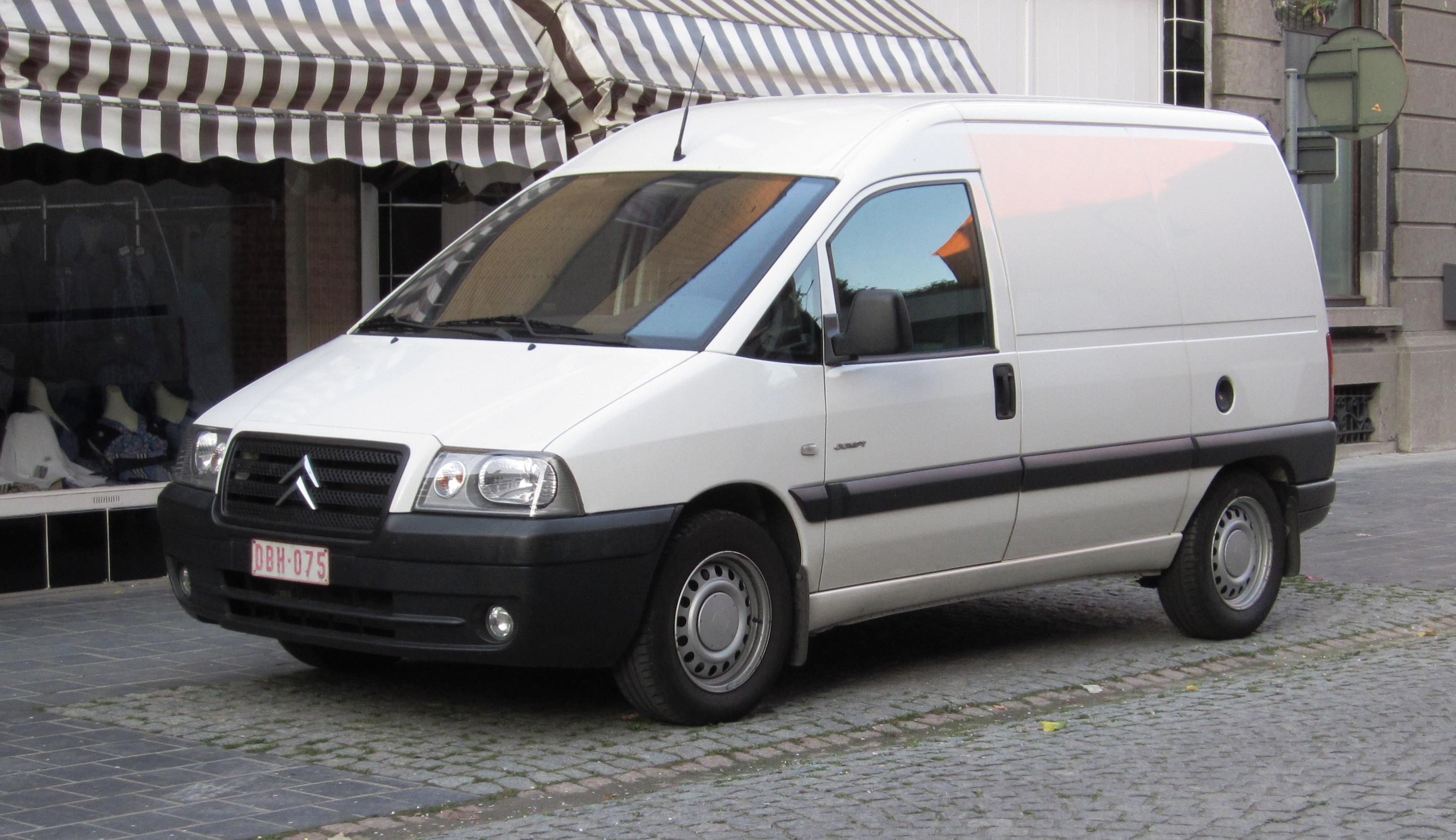 Размер колёс на Citroen Jumper 2004 Подбор шин на Citroen Jumper 2004
