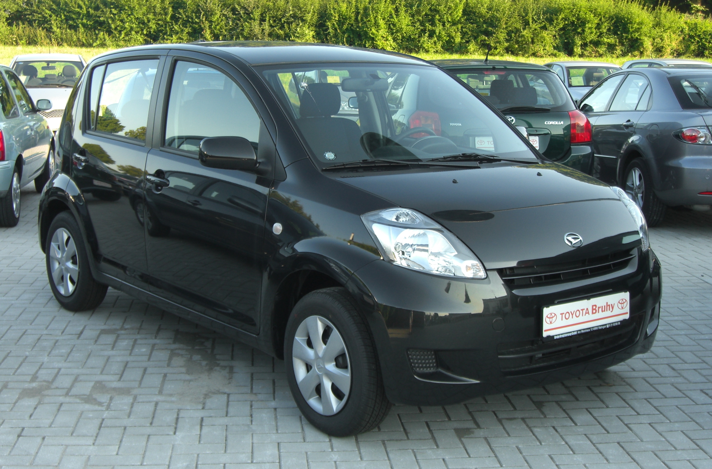 Размер колёс на Daihatsu Sirion 2008 Подбор шин на Daihatsu Sirion 2008