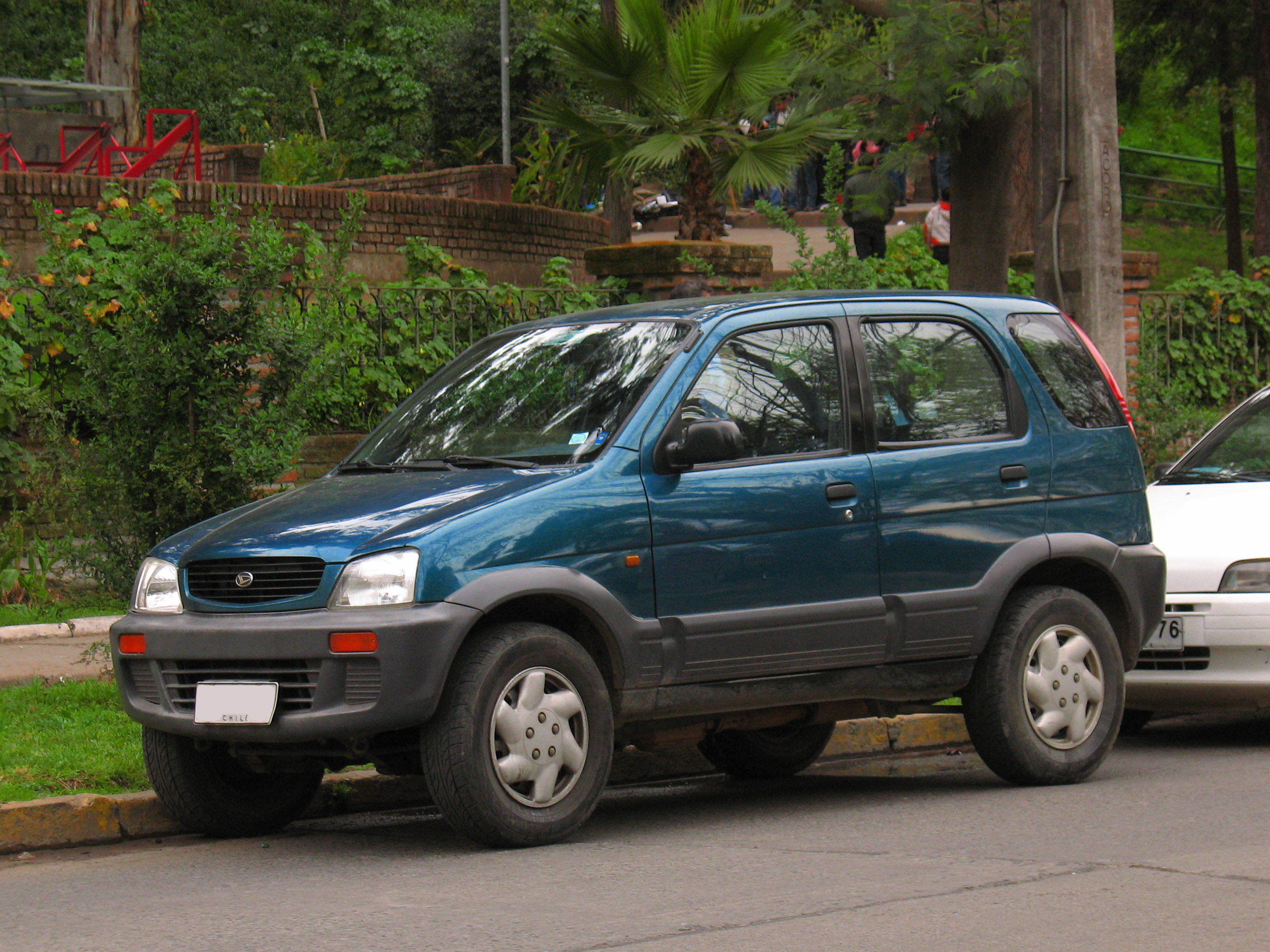 Размер колёс на Daihatsu Terios 2000 Подбор шин на Daihatsu Terios 2000