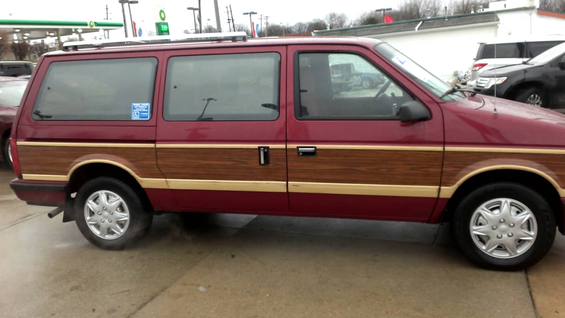 Размер колёс на Dodge Caravan 1989 Подбор шин на Dodge Caravan 1989