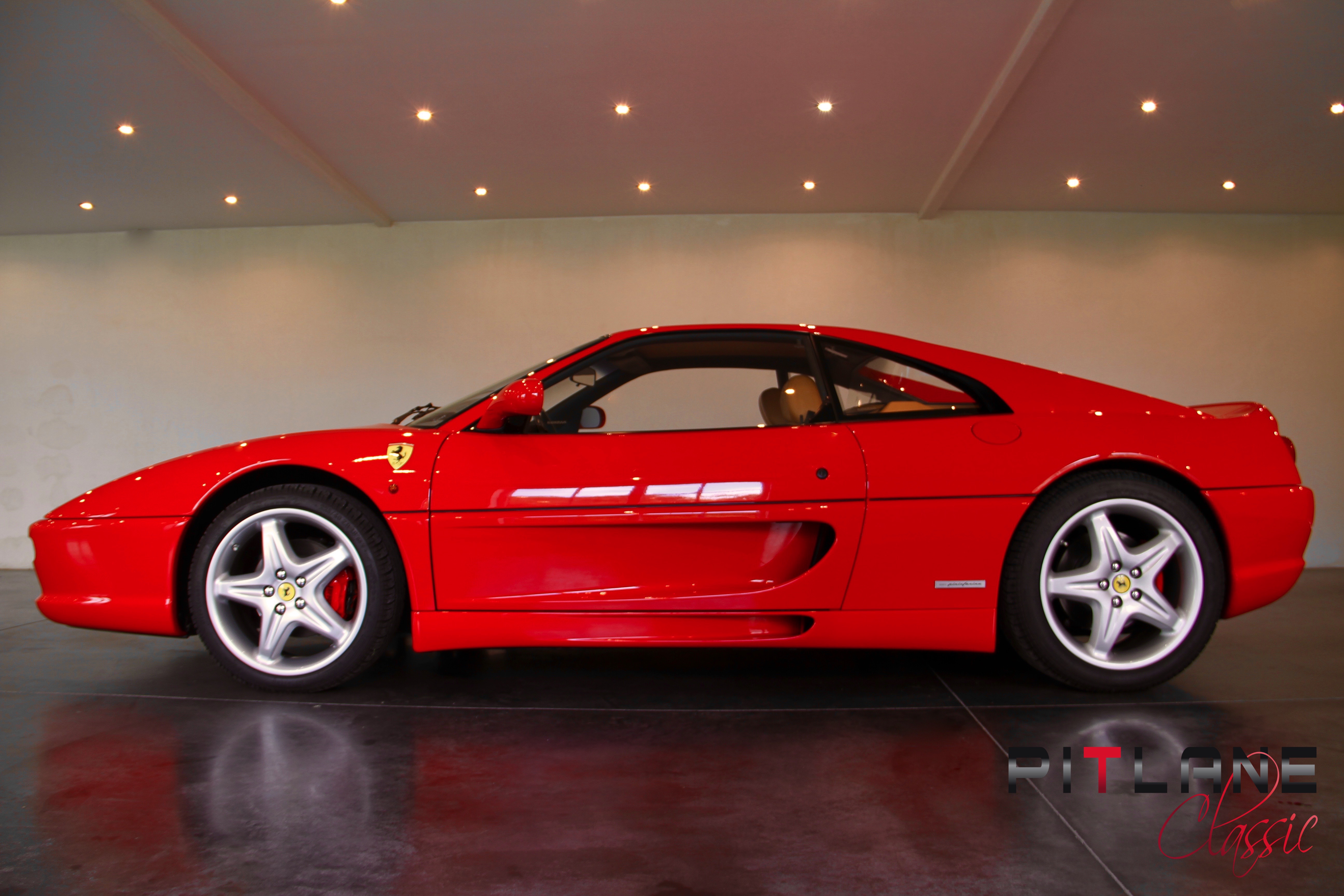 Размер колёс на Ferrari 355 F1 Berlinetta 1999 Подбор шин на Ferrari 355 F1 Berlinetta 1999