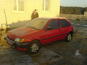 Размер колёс на Ford Fiesta 1993 Подбор шин на Ford Fiesta 1993