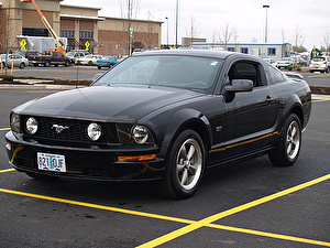 Размер колёс на Ford Mustang 2005 Подбор шин на Ford Mustang 2005