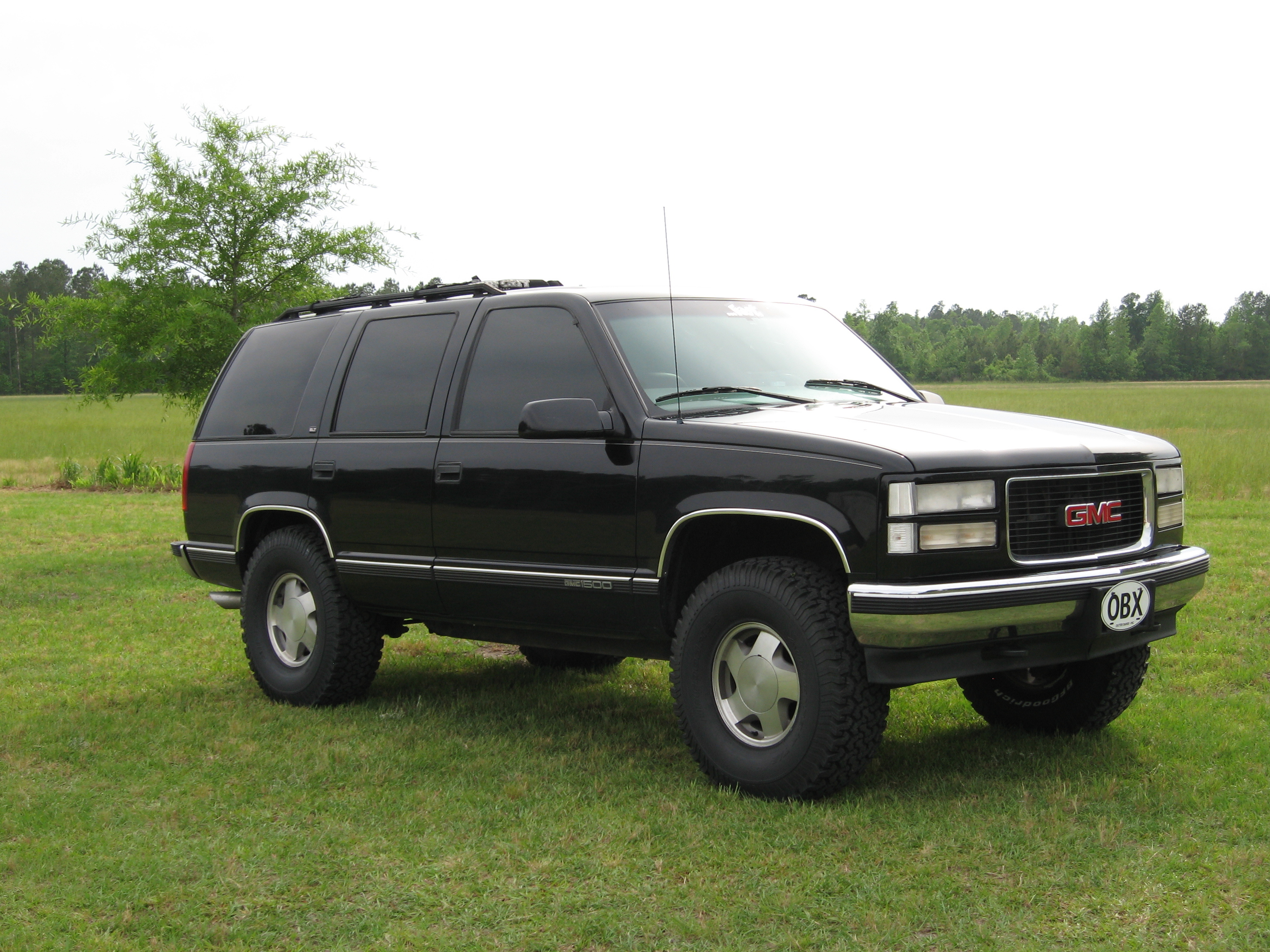 Размер колёс на GMC Yukon 1999 Подбор шин на GMC Yukon 1999