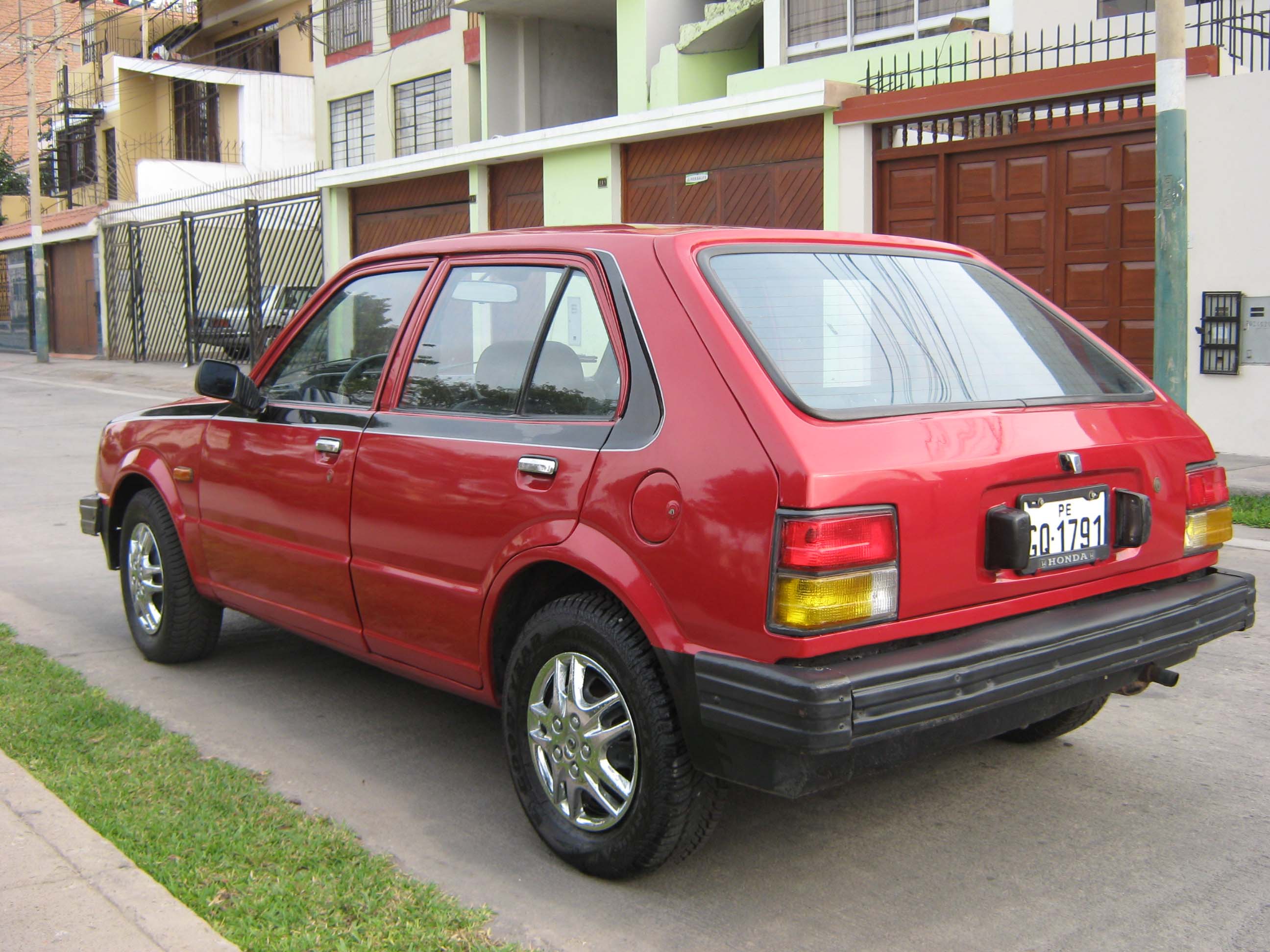 Размер колёс на Honda Civic 1981 Подбор шин на Honda Civic 1981