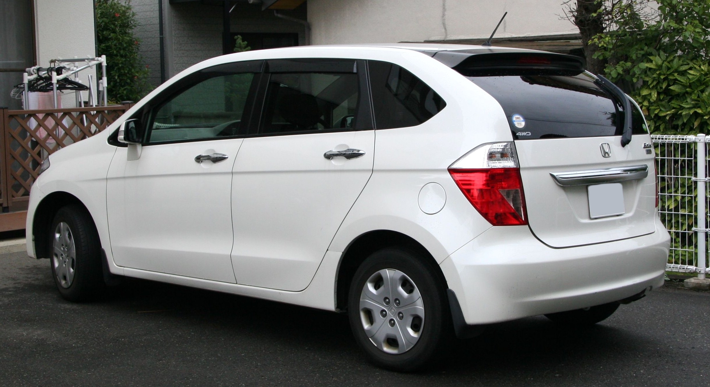 Размер колёс на Honda Edix 2009 Подбор шин на Honda Edix 2009
