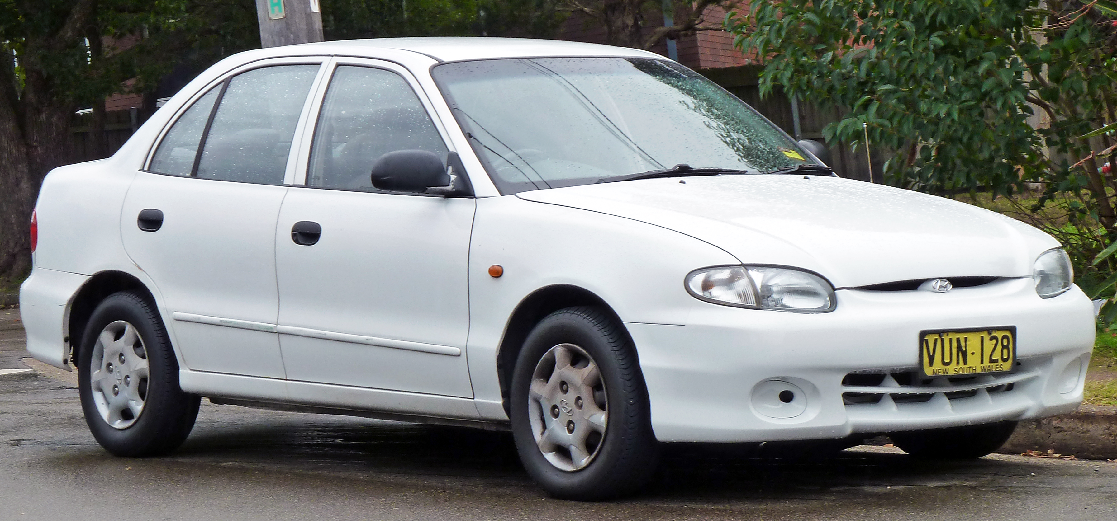 Размер колёс на Hyundai Accent 1998 Подбор шин на Hyundai Accent 1998
