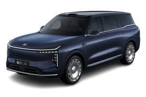 Selección de neumáticos y llantas para vehículo IM LS9. Шины на IM