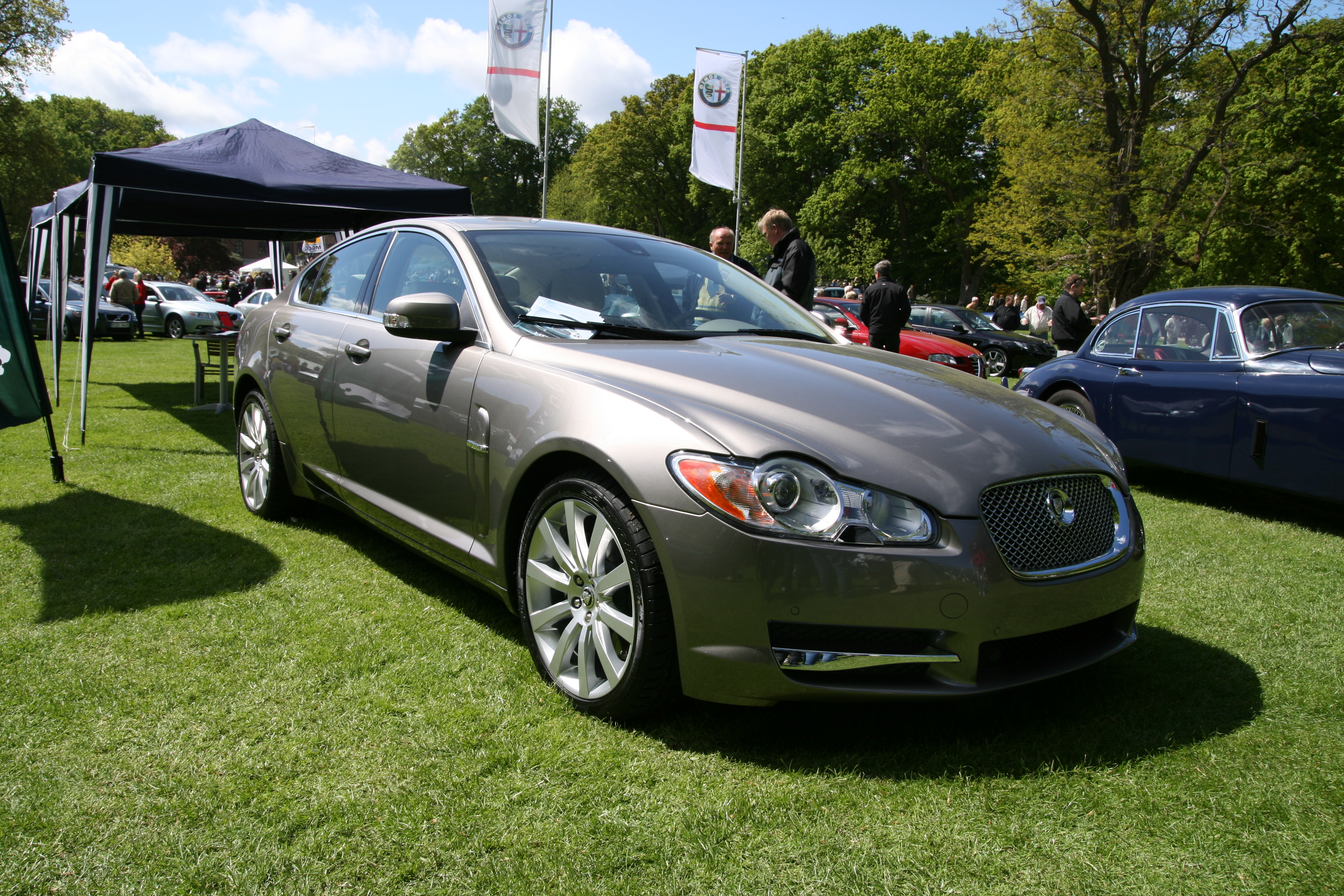 Размер колёс на Jaguar XF 2008 Подбор шин на Jaguar XF 2008