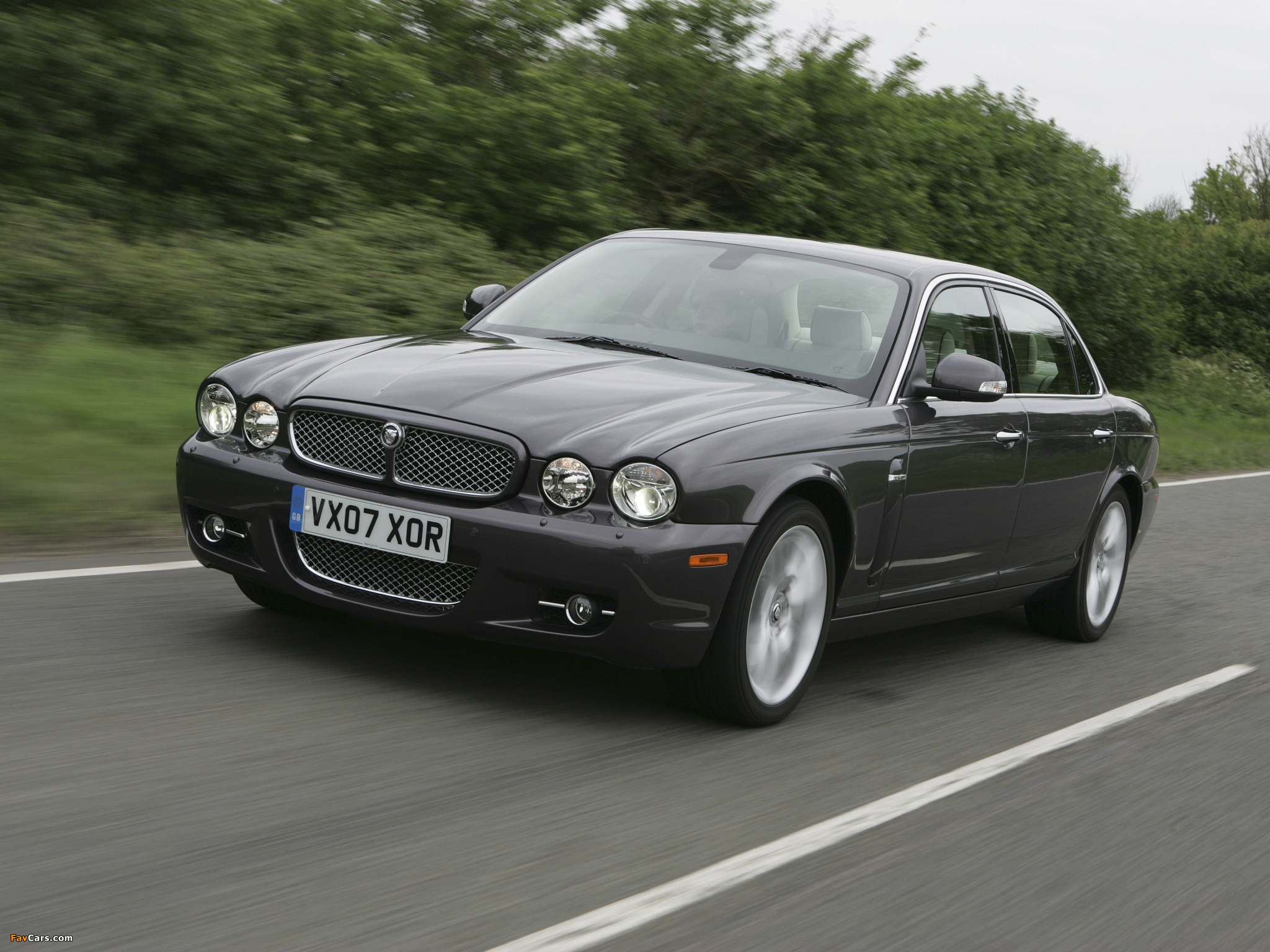 Размер колёс на Jaguar XJ 2007 Подбор шин на Jaguar XJ 2007