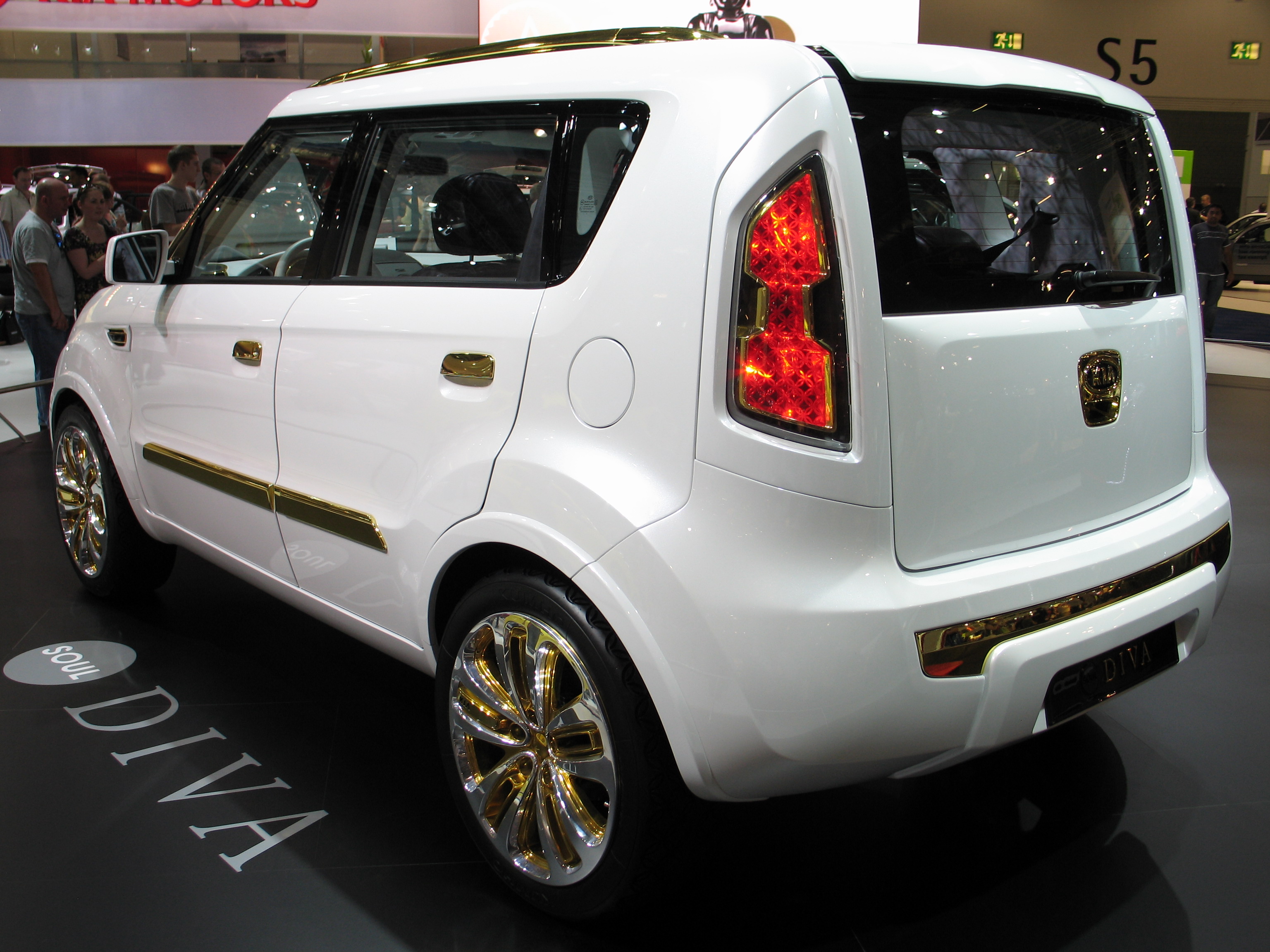 Размер колёс на Kia Soul 2008 Подбор шин на Kia Soul 2008