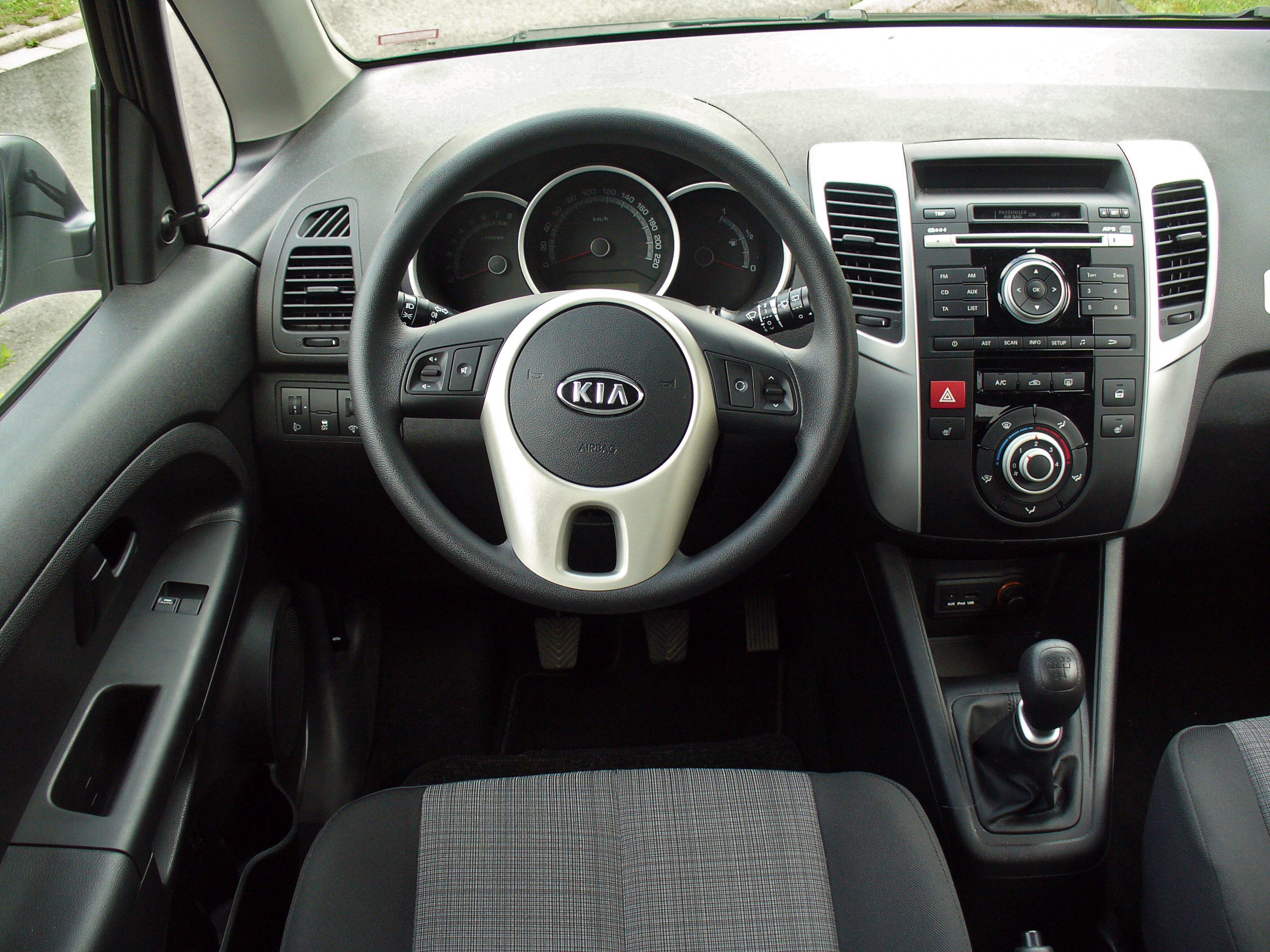Размер колёс на Kia Venga 2010 Подбор шин на Kia Venga 2010