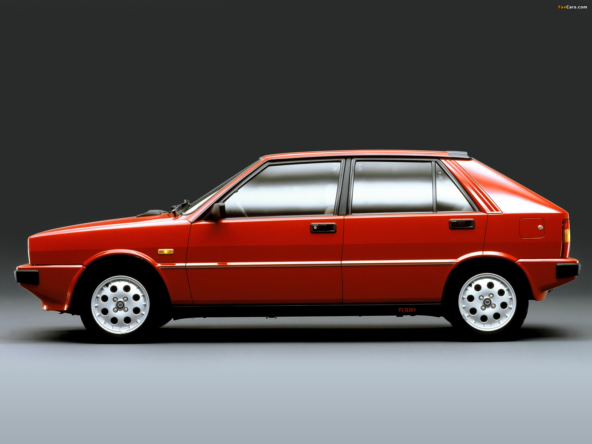 Размер колёс на Lancia Delta 1983 Подбор шин на Lancia Delta 1983