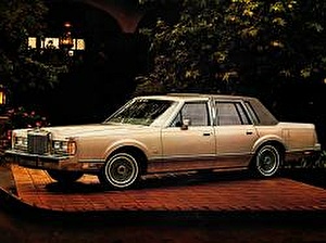 Размер колёс на Lincoln Town Car 1984 Подбор шин на Lincoln Town Car 1984
