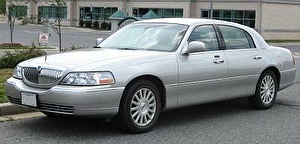 Размер колёс на Lincoln Town Car 2008 Подбор шин на Lincoln Town Car 2008