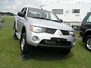 Размер колёс на Mitsubishi L200 2006 Подбор шин на Mitsubishi L200 2006