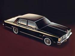 Размер колёс на Oldsmobile 98 1977 Подбор шин на Oldsmobile 98 1977