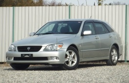Размер колёс на Toyota Altezza Gita 2004 Подбор шин на Toyota Altezza Gita 2004