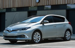 Подбор шин на Toyota Auris 2016