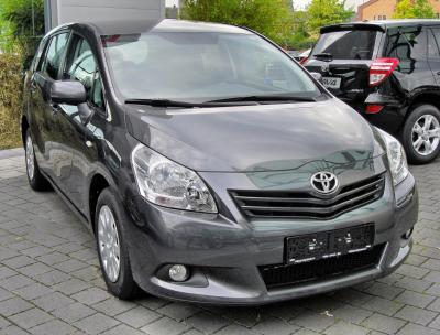 Размер колёс на Toyota Verso 2010 Подбор шин на Toyota Verso 2010