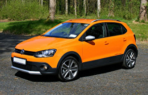 Размер колёс на Volkswagen CrossPolo 2017 Подбор шин на Volkswagen CrossPolo 2017