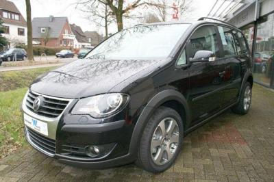Размер колёс на Volkswagen CrossTouran 2007 Подбор шин на Volkswagen CrossTouran 2007