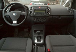 Размер колёс на Volkswagen Golf V Plus 2009 Подбор шин на Volkswagen Golf V Plus 2009