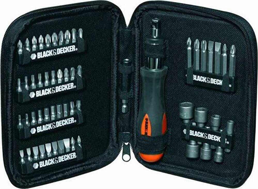 BLACK DECKER А7104 Отвертка с 56 насадками в кофре