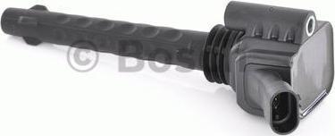 BOSCH Катушка зажигания FIAT DOBLO 1.4 10- (55209603, 0221504024)