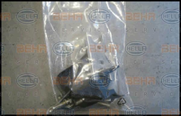 Hella 8FZ 351 314-261 трубопровод, теплообменник на MERCEDES-BENZ S-CLASS (W140)