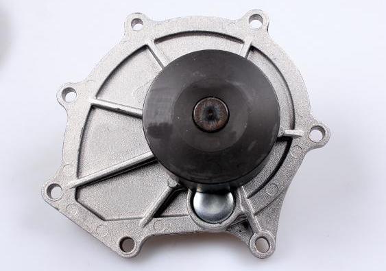 HEPU Помпа LAND ROVER Freelander/ROVER 75 2.0/2.5L V6 99-06 (PEB102240, P2601)