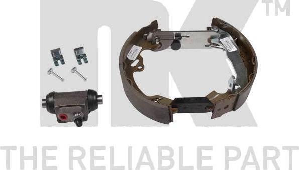 NK 442563203 комплект тормозных колодок на FORD FOCUS (DAW, DBW)